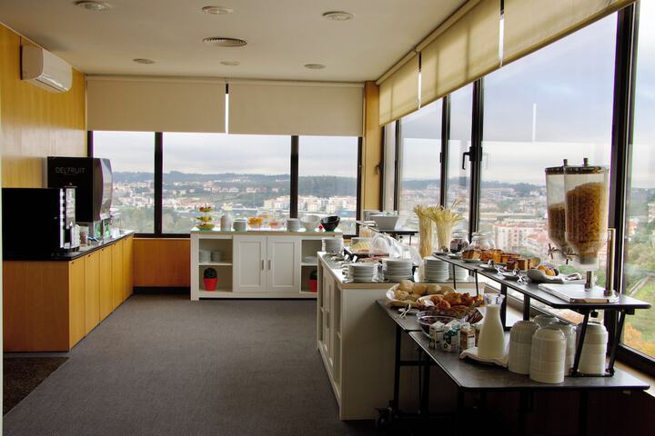 Dining Photos