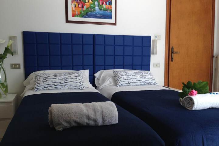 Room 8 of 47