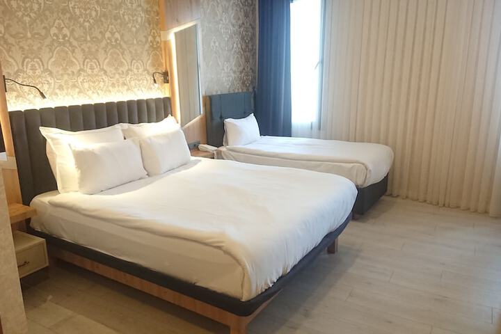 Room 12 of 45