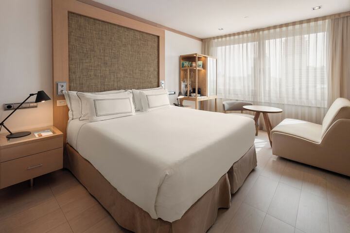 Room 43 of 125