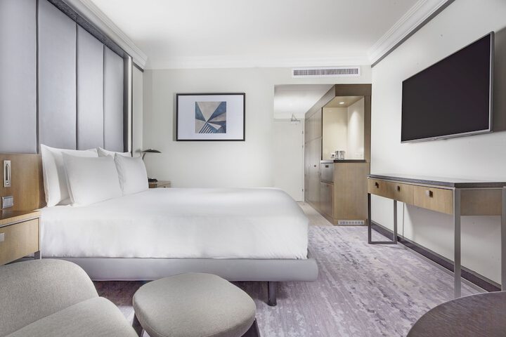 Room 54 of 151