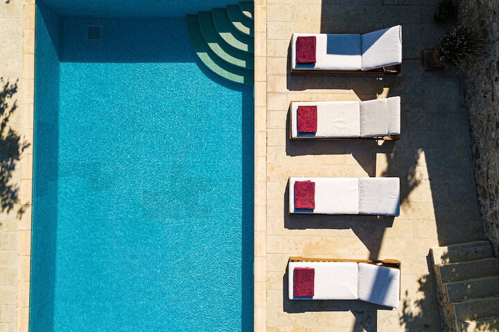 Hotel 72 of 76