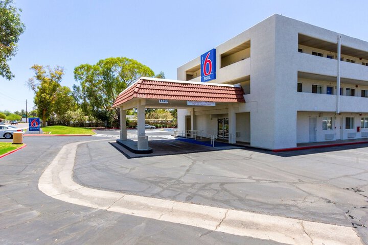 Exterior Photo