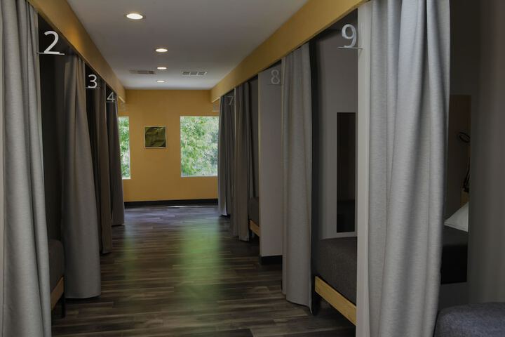 Room 15 of 39