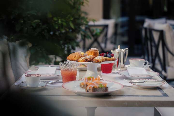Breakfast/Coffee Service 70 of 99