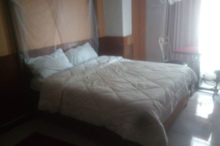 Room 12 of 20