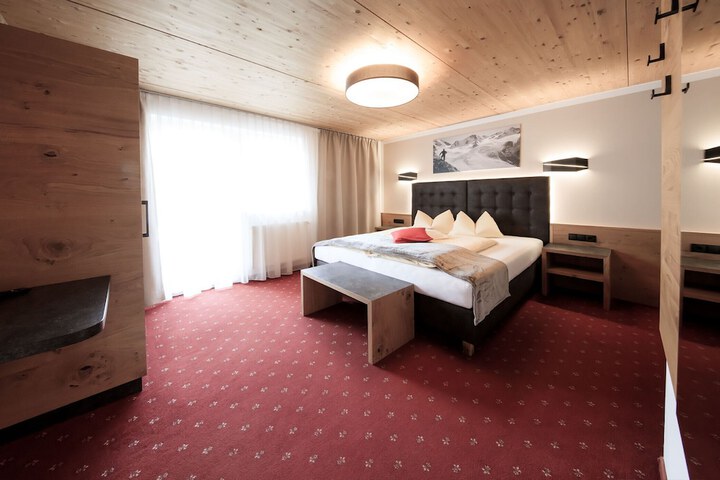 Room 15 of 45