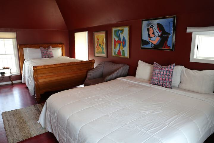 Room 12 of 54