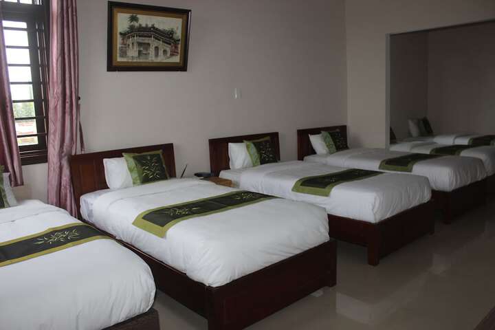 Room 5 of 87