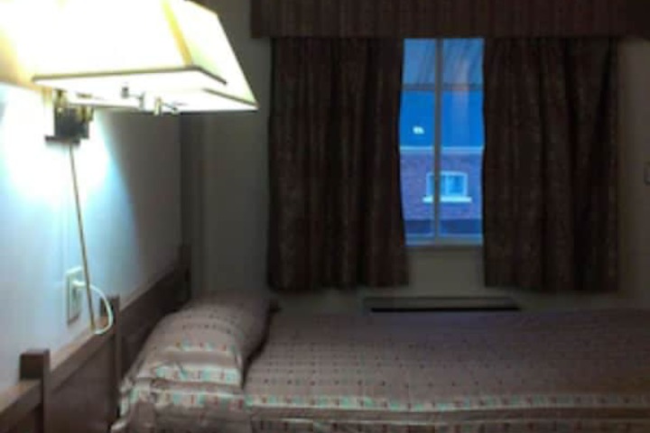 Room 12 of 67