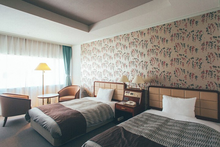 Room 14 of 74