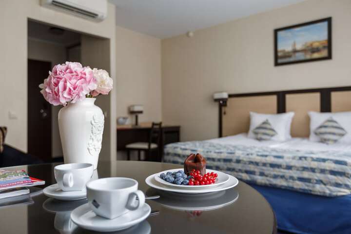 Room 4 of 44