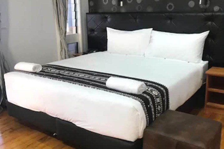 Room 7 of 63