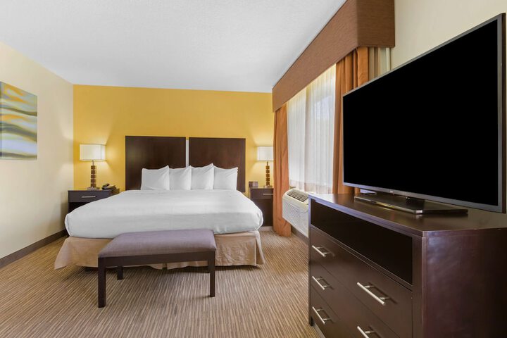 Room 17 of 41