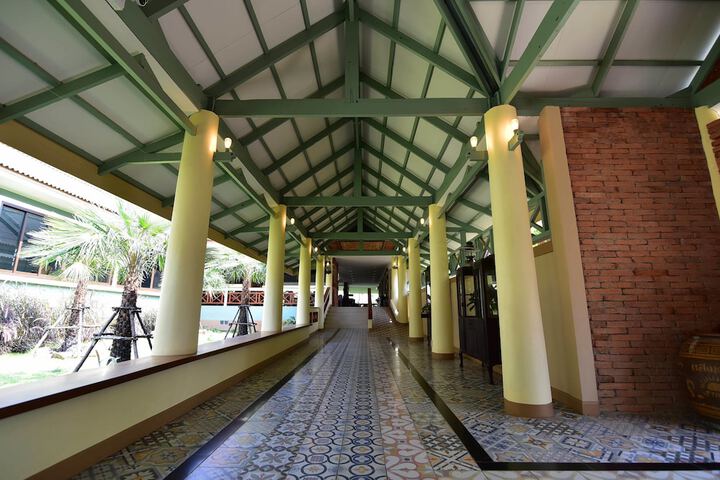 Ballroom/Hall 51 of 62
