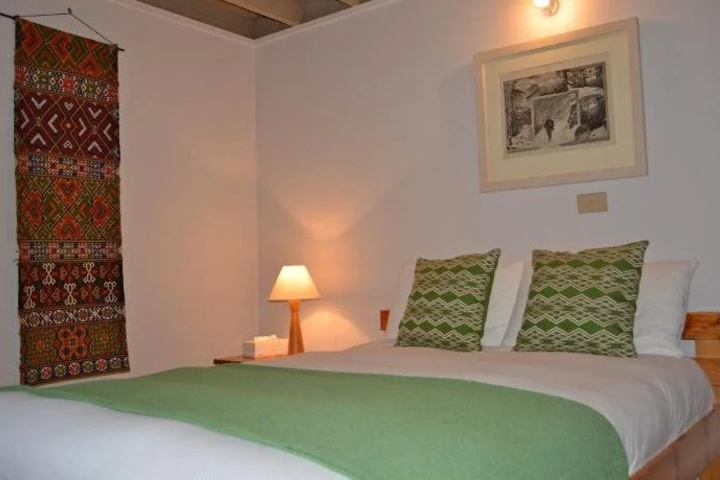 Room 3 of 11