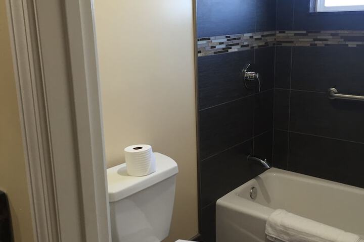 Room 15 of 23