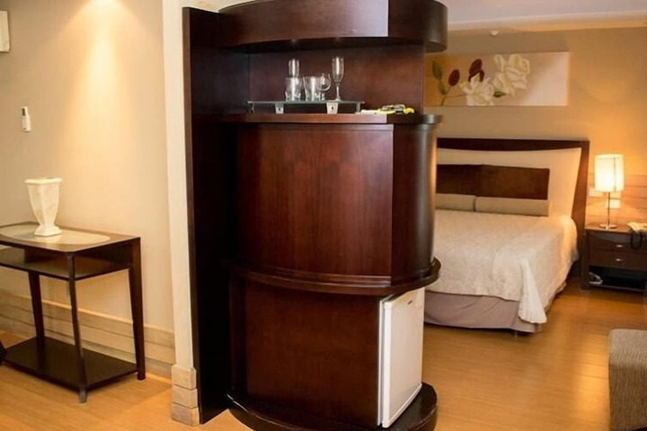 Room 12 of 46