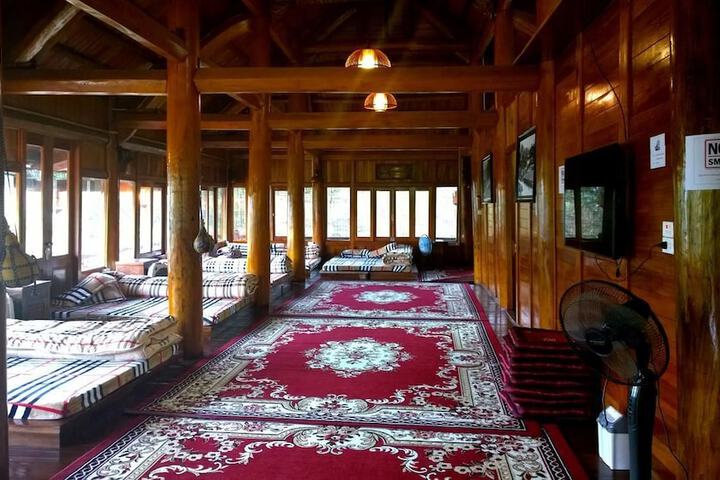 Room 4 of 43