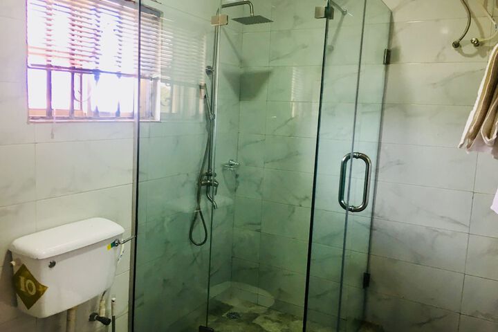 Room 15 of 23