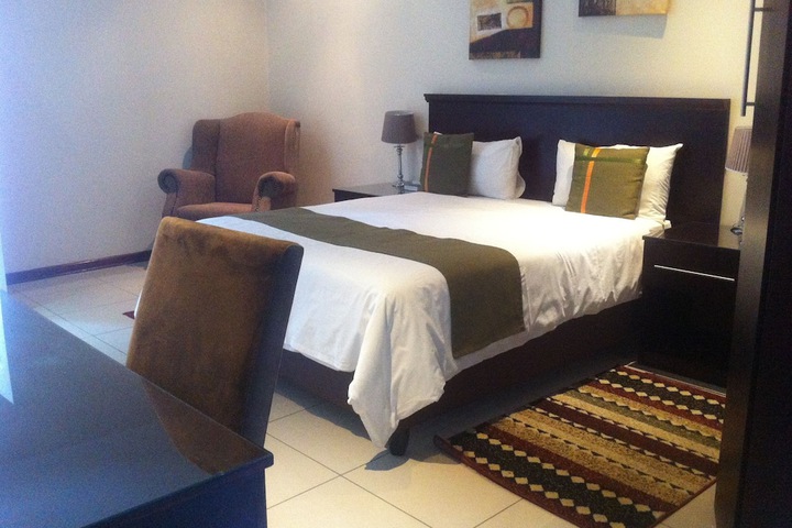 Room 4 of 26