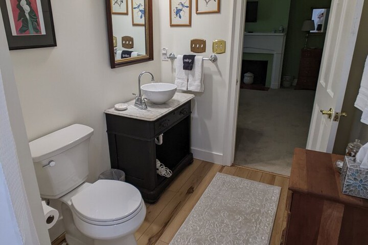 Room 44 of 75