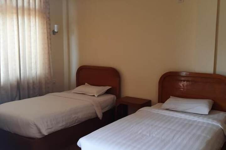 Room 9 of 23