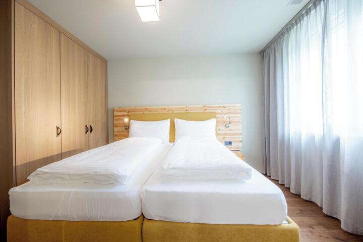 Room 76 of 111