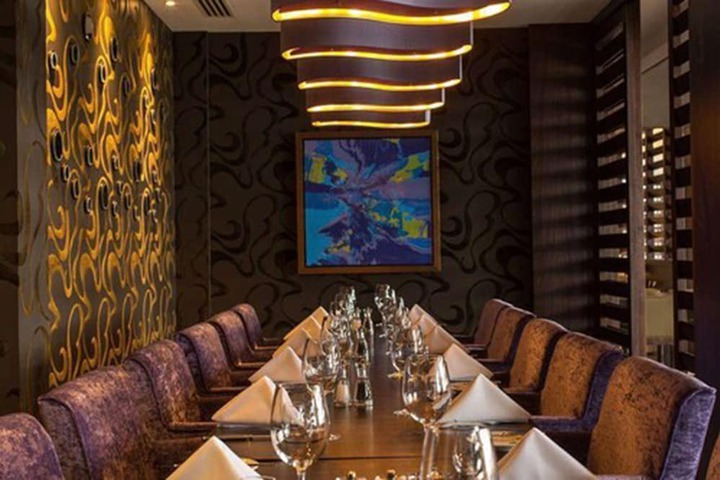 Dining 90 of 118