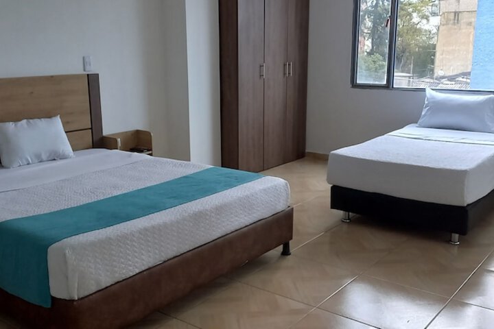 Room 12 of 24