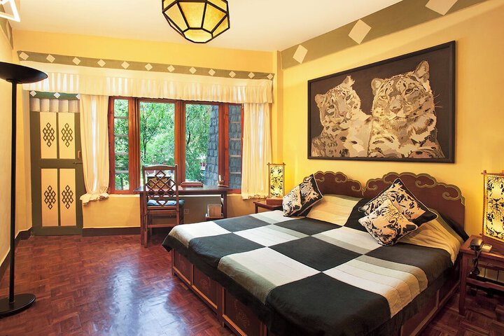 Room 4 of 13