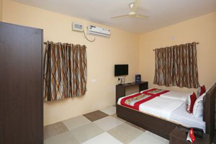 Room 10 of 21