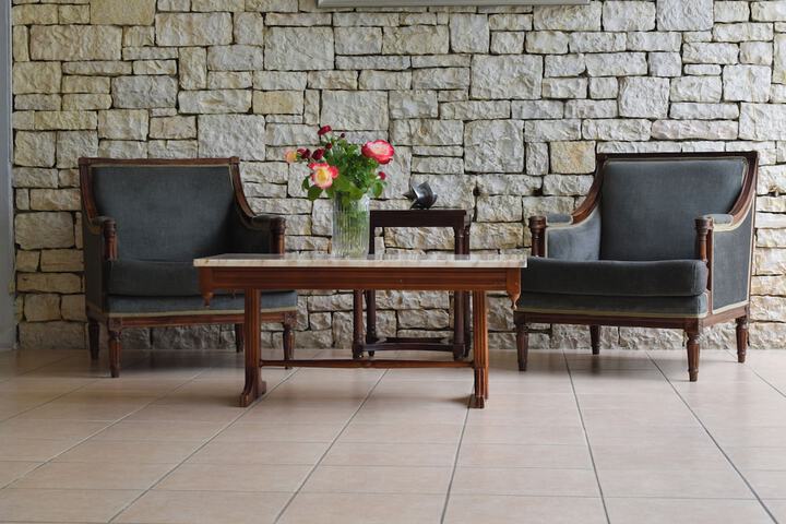 Guest Lobby