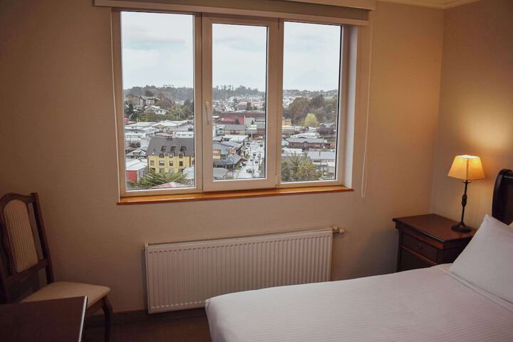 Room 14 of 38