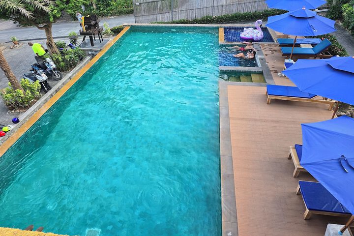 Pool 135 of 171