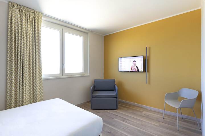 Room 21 of 58