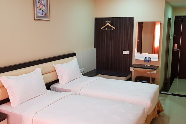 Room 20 of 49