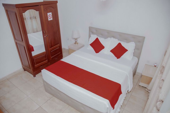 Room 8 of 46