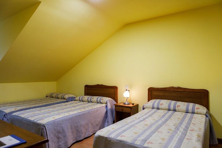Room 11 of 50