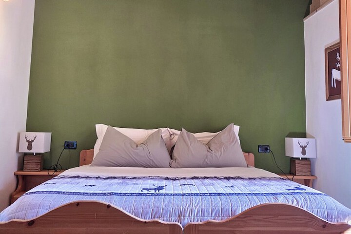 Room 16 of 152