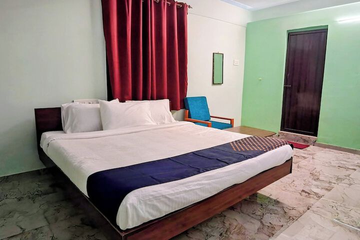 Room 43 of 63