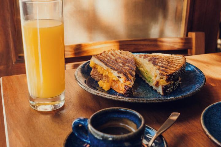 Breakfast/Coffee Service 75 of 89