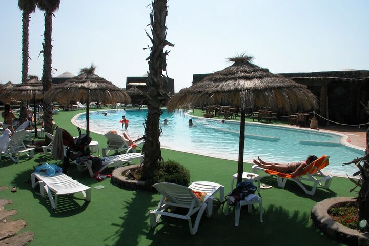 Hotel Pool
