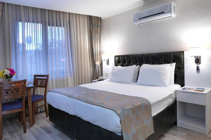Room 12 of 26