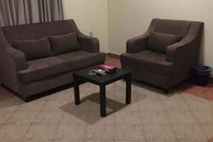 Room 10 of 25