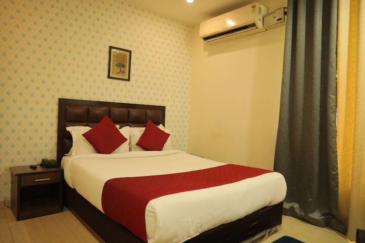 Room 14 of 60