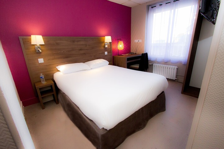 Room 6 of 67