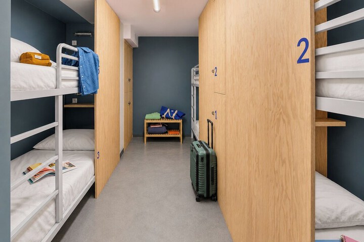 Room 15 of 36
