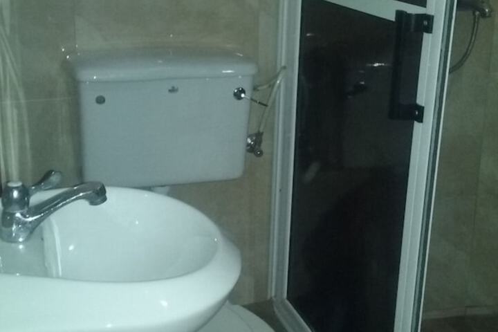 Room 16 of 21