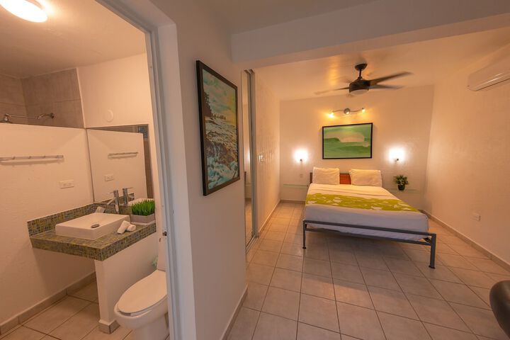 Room 26 of 181